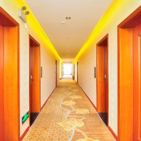 Bai Nian Sheng Shi Hotel Kunming Esterno foto